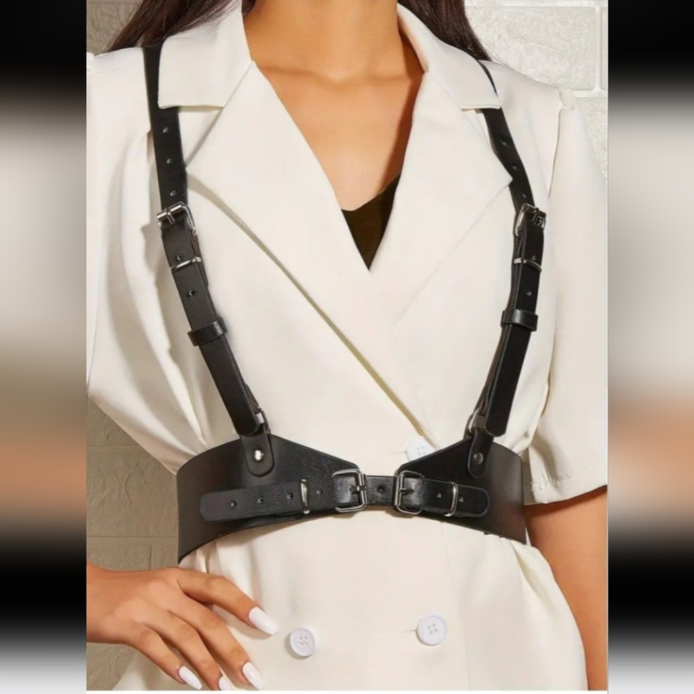 Plus Chic Black Faux Leather Harness Belt with Silvery Buckle for Women (XL)